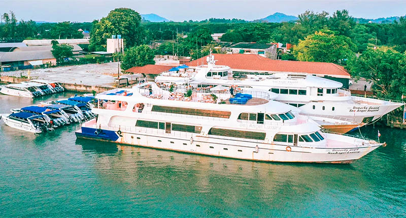 Phi Phi Island Tour from Phuket